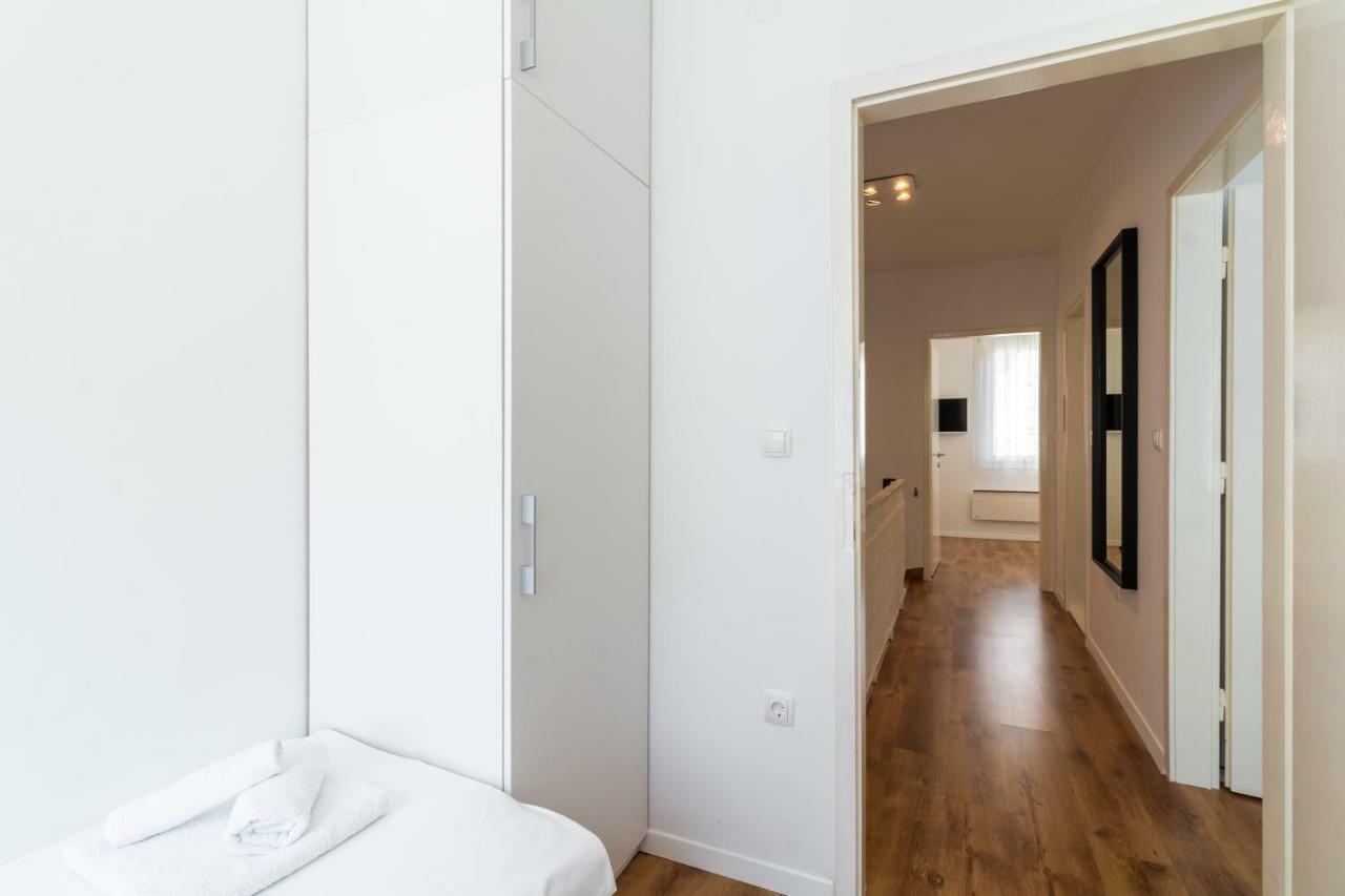 Apartment In Centre For 6 Split Exterior photo