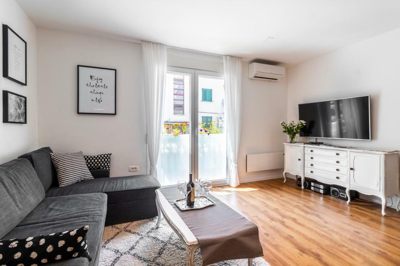 Apartment In Centre For 6 Split Exterior photo